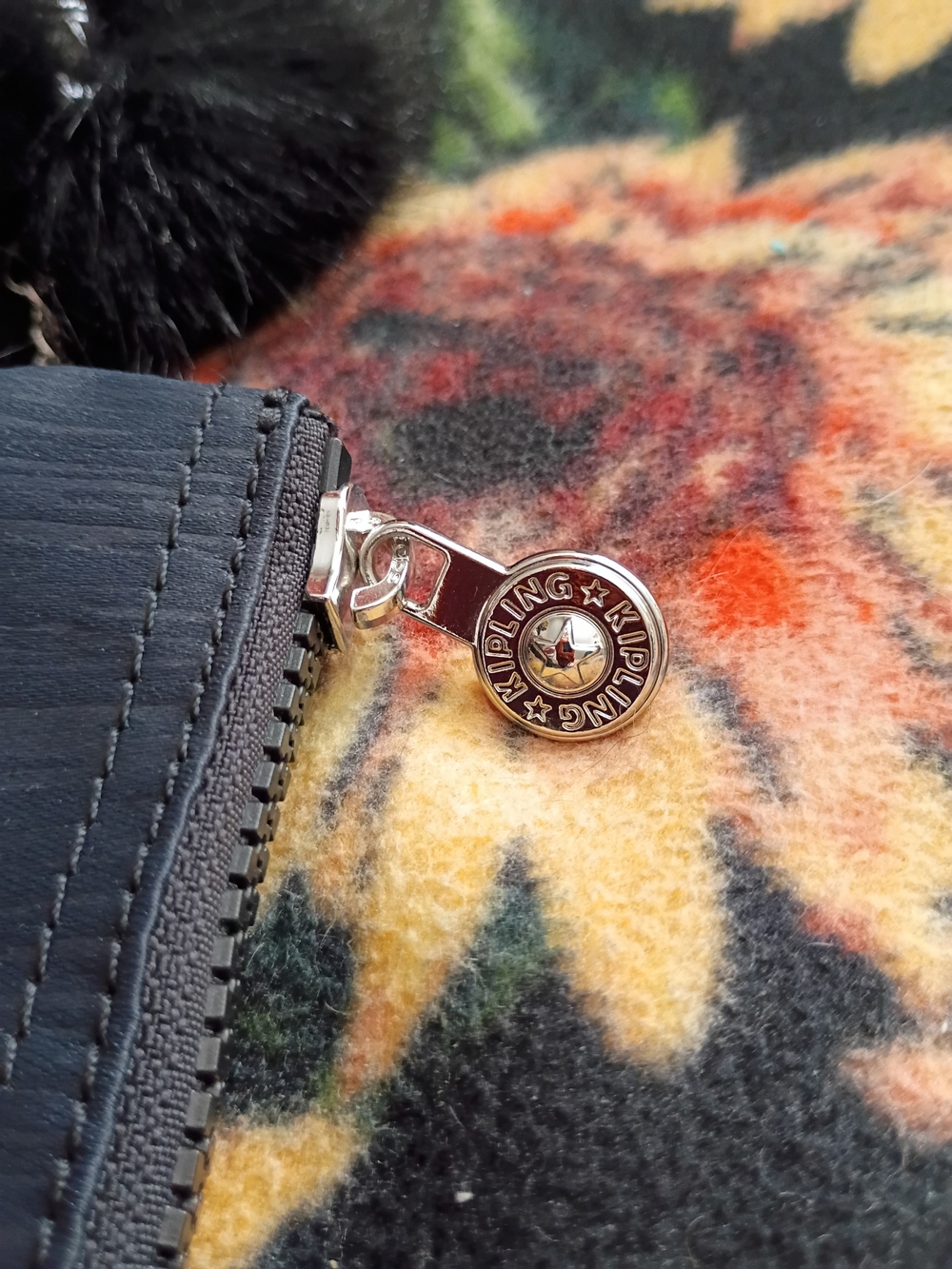 Kipling Creativity Small Pouch - Picture 5 of 9